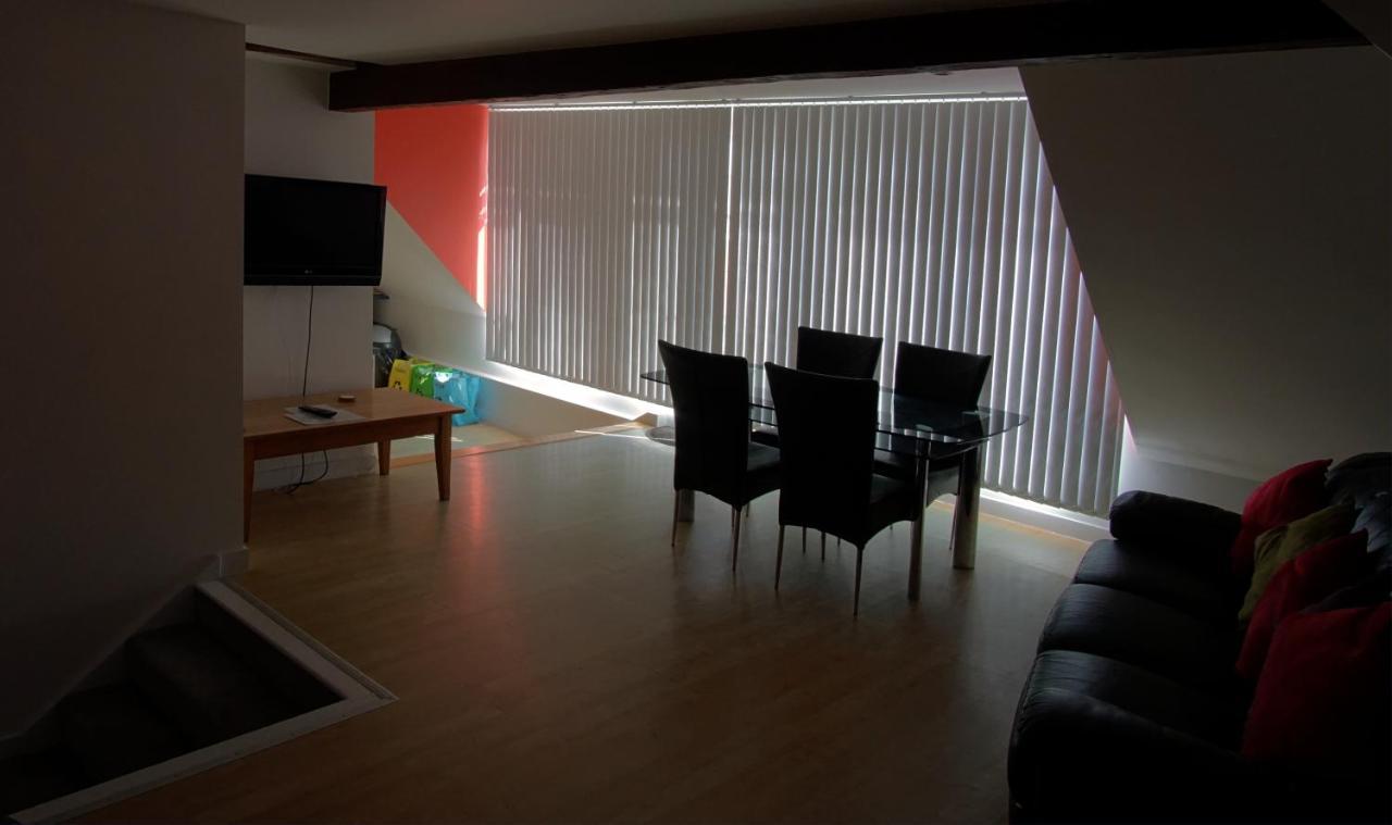 Stunning Central Exeter Apartment With Balcony And Fantastic View Екстериор снимка