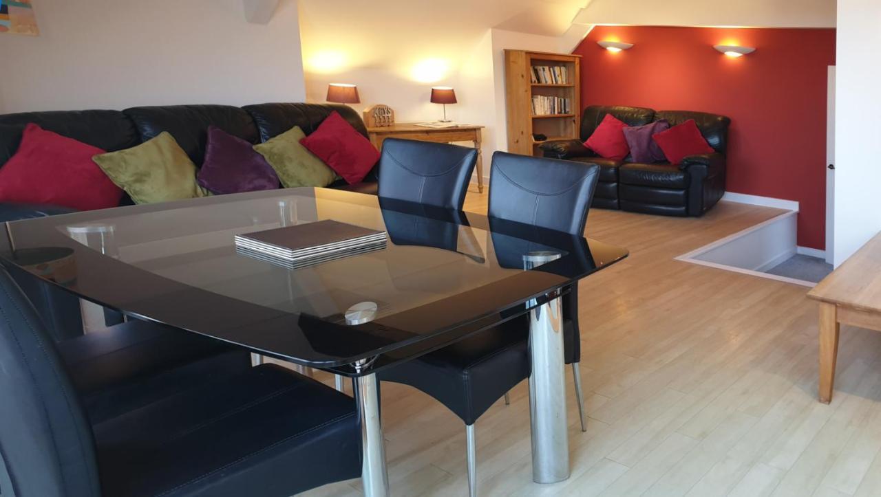 Stunning Central Exeter Apartment With Balcony And Fantastic View Екстериор снимка