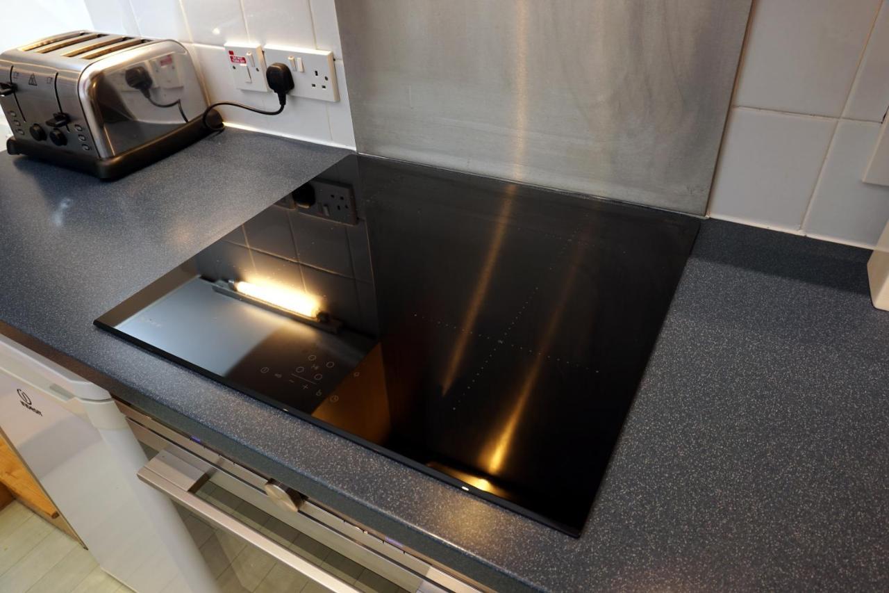 Stunning Central Exeter Apartment With Balcony And Fantastic View Екстериор снимка